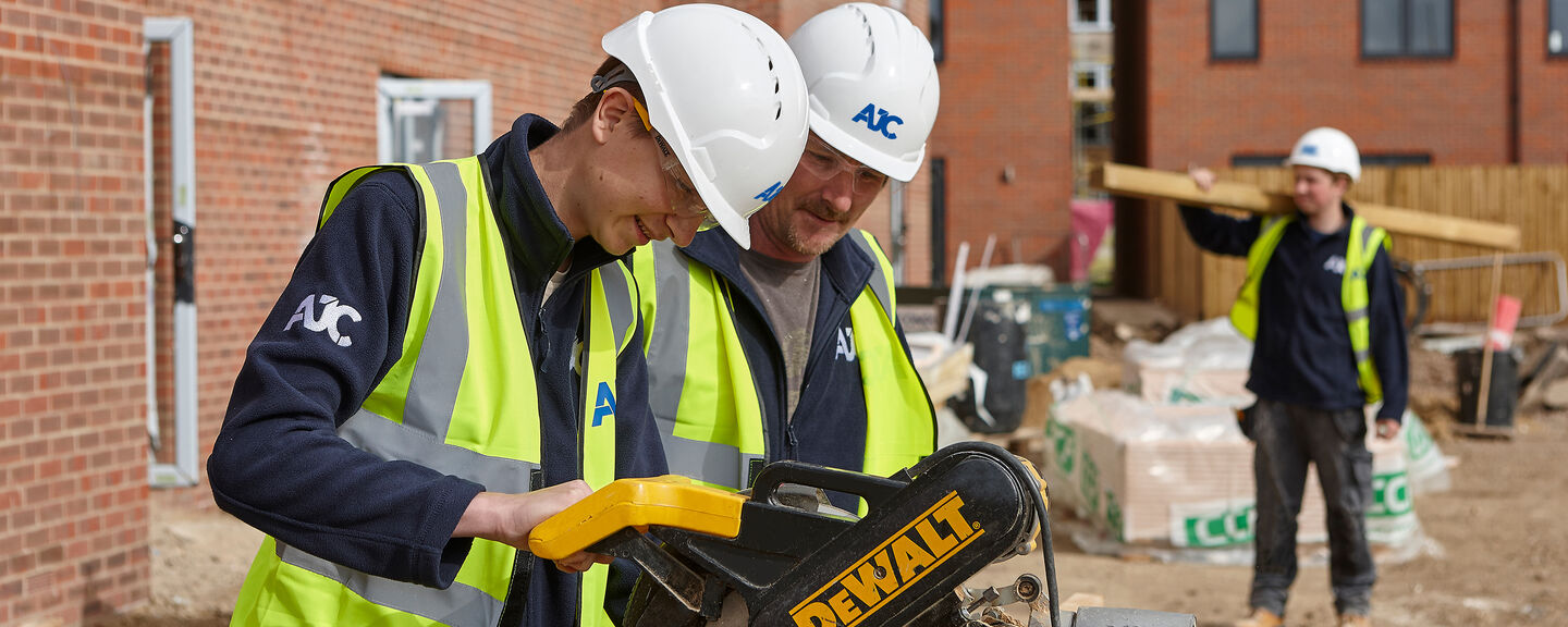 Carpentry Apprenticeships Education And Training Courses Ajc
